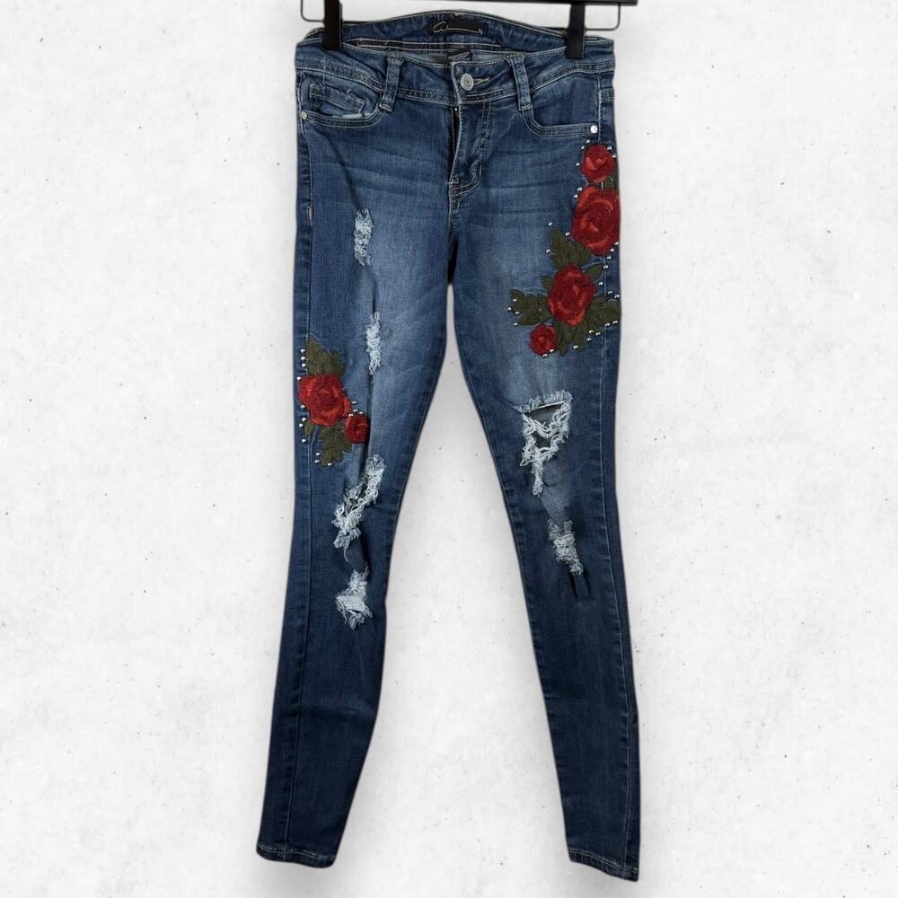 Cred NY Distressed Red Roses Embroidery Jeans Women's 0/24 Skinny Stretch